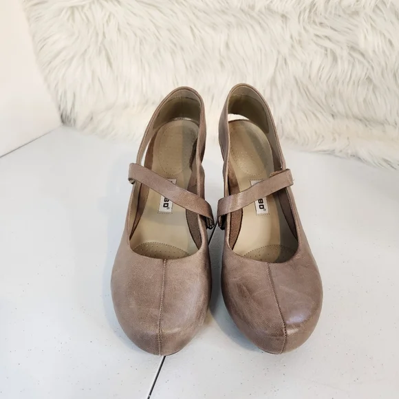 TSUBO Acrea Shoes Heels Taupe Leather Suede Mary Jane Platform Block Size 10 40 - Picture 3 of 11